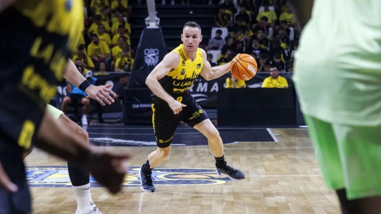 NBA初代老六，42歲進(jìn)入生涯巔峰？！